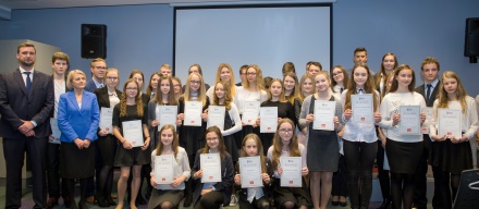 ANWIL docenia prymusów i wspiera kreatywną edukację