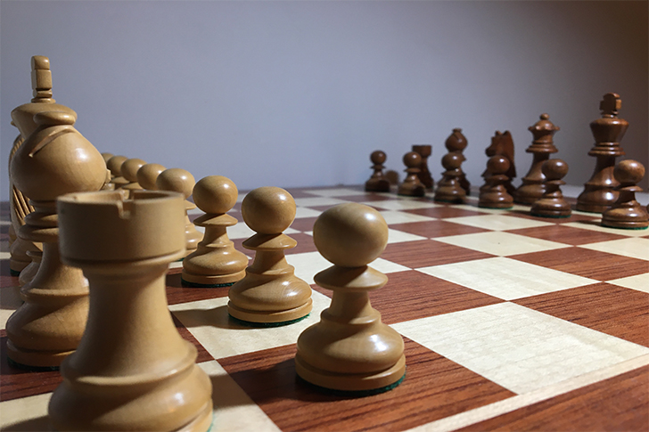 Pozostają w domu – będą grali w szachy